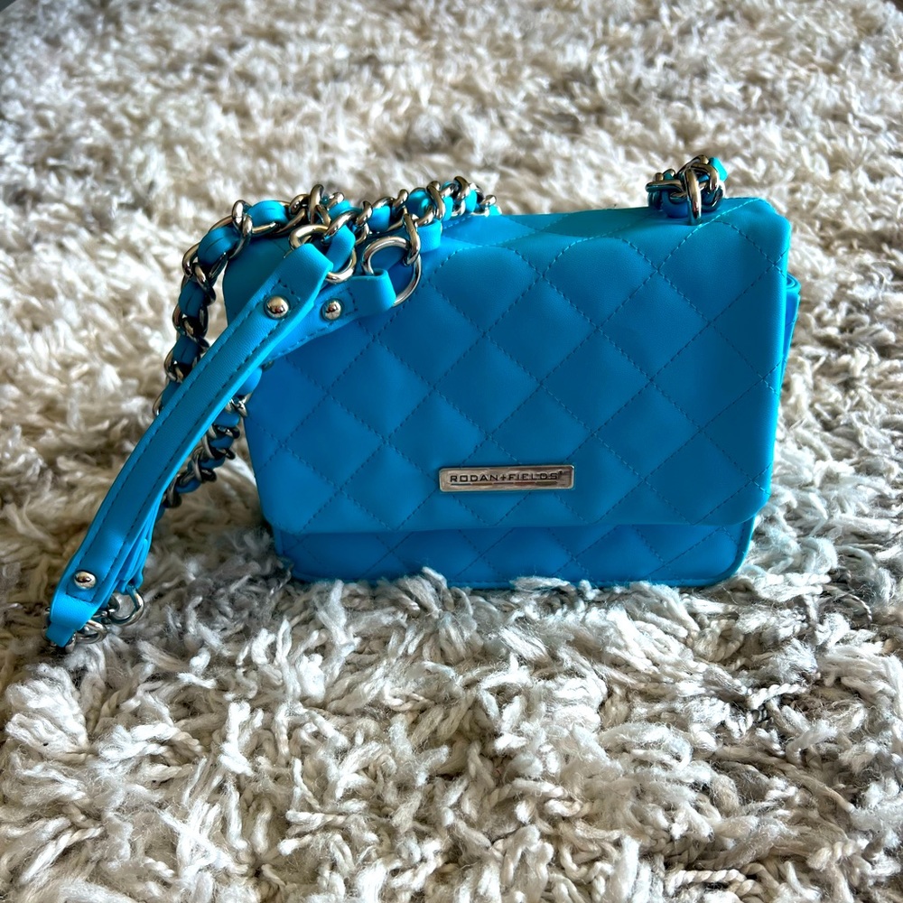 New Rodan + Fields NWOT Boxy Quilted Blue Leather Bag